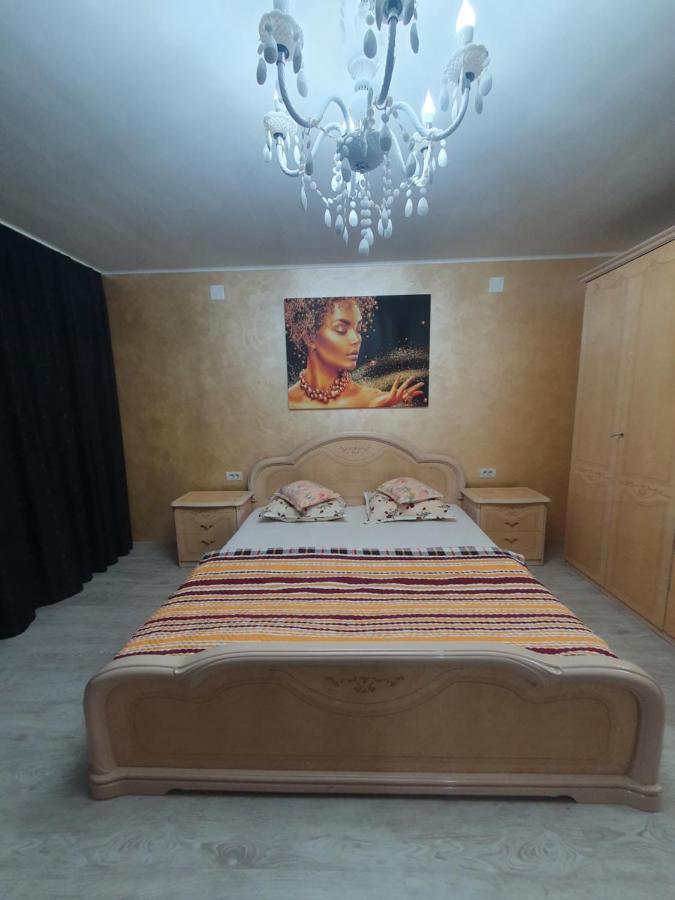 Kriss Apartment Luxury Târgu Jiu Eksteriør bilde